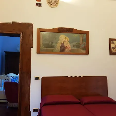 Irma Chiara Completo In Centro Storico Altamura