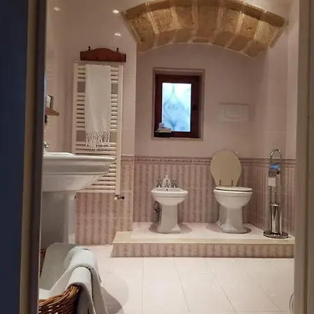 Appartement Irma Chiara Completo In Centro Storico Altamura