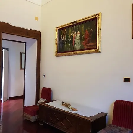 Irma Chiara Completo In Centro Storico Appartement *