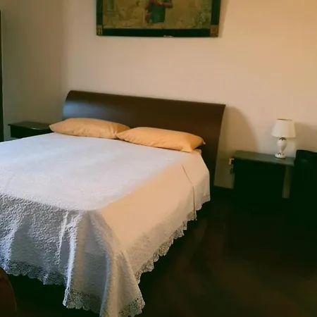 Irma Chiara Completo In Centro Storico Appartement *